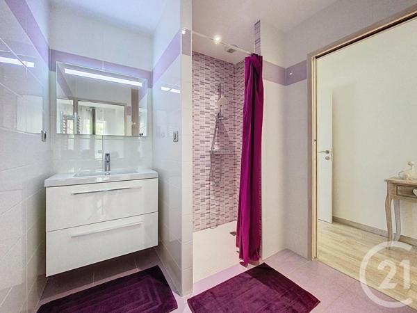 Maison à vendre  5 pièces - 292,23 m2 ST GERMAIN LAPRADE - 43