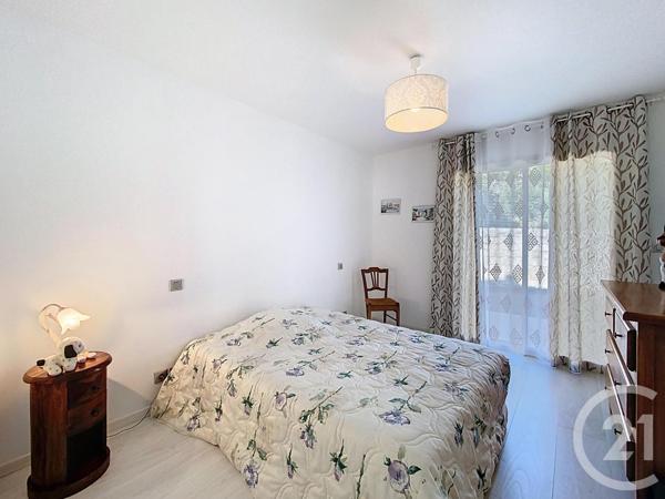 Maison à vendre  5 pièces - 292,23 m2 ST GERMAIN LAPRADE - 43