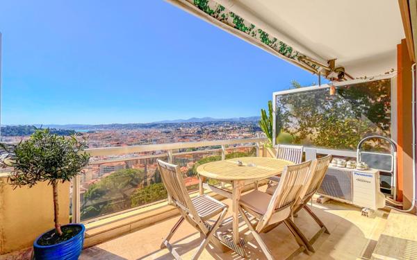 Appartement à vendre    3 pièces • 64 m2 Nice