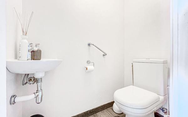 Appartement à vendre    3 pièces • 64 m2 Nice