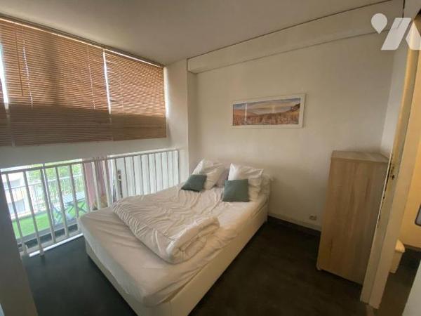 ARCACHON Quartier AIGUILLON
Très belle opportunité pour ce T1bis en duplex avec balcon au dern...