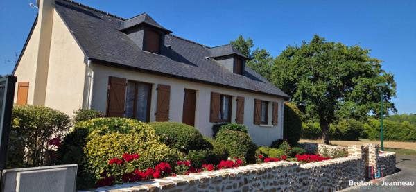 Maison située à 5 mn de LAVAL