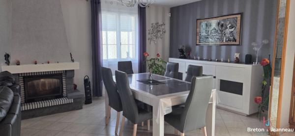 Maison située à 5 mn de LAVAL