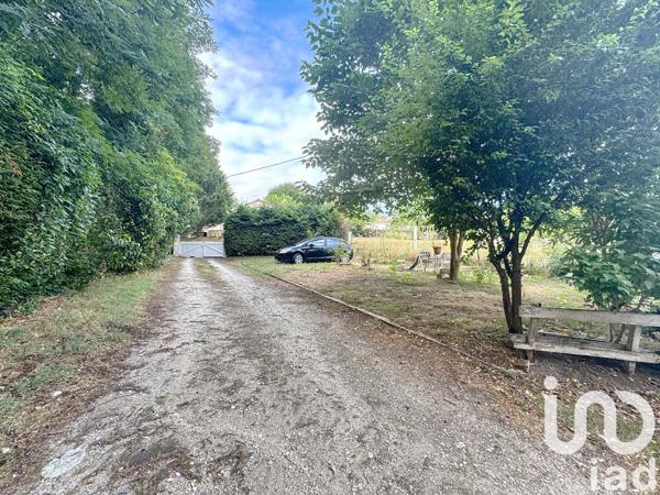 Maison à vendre 4 pièces 68 m² Saint-Yrieix-sur-Charente