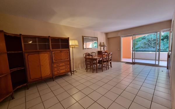 Appartement à vendre    3 pièces •  Bayonne