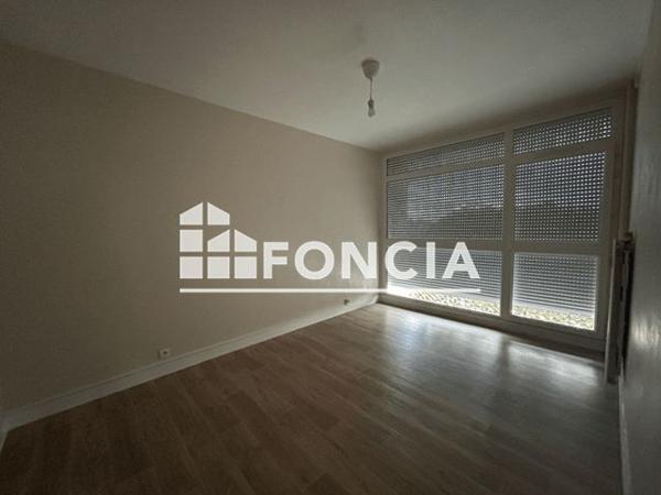 Location Appartement 3 pièces 61.6 m² - 22 ALLEE DES TILLEULS La Chapelle St Mesmin 45380