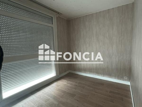 Location Appartement 3 pièces 61.6 m² - 22 ALLEE DES TILLEULS La Chapelle St Mesmin 45380