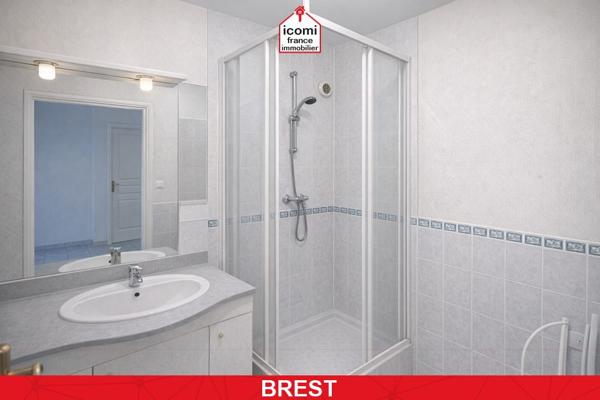 A VENDRE - APPARTEMENT 42M² - 1 CHAMBRE - - BOURG DE LAMBEZELEC - ASCENSEUR - PROCHE COMMERCES