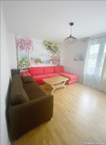 Chelles (77500) Appartement F4 traversant au dernier étage avec deux balcons – Résidence sécurisée à Chelles