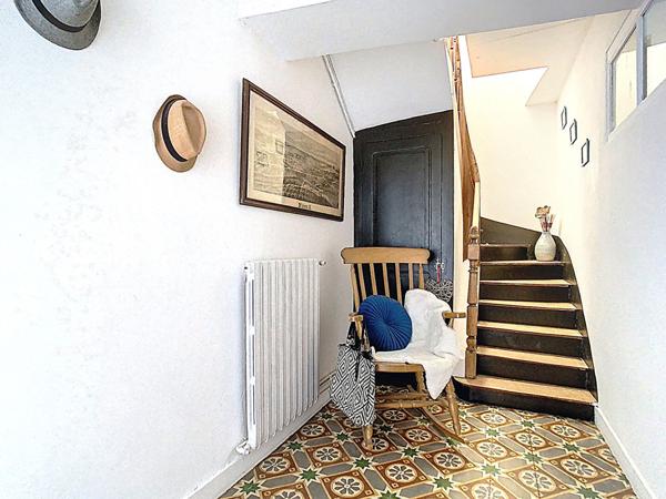 Grande maison de caractere proche des commodites a decouvrir dans Les Hauts d Anjou !