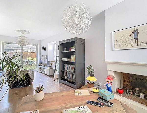 Grande maison de caractere proche des commodites a decouvrir dans Les Hauts d Anjou !