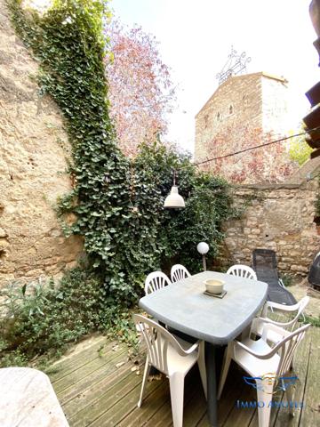 MAISON DE VILLAGE AVEC JARDIN