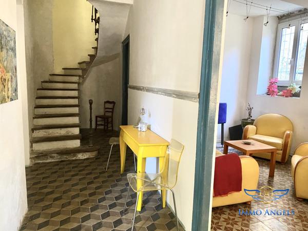 MAISON DE VILLAGE AVEC JARDIN