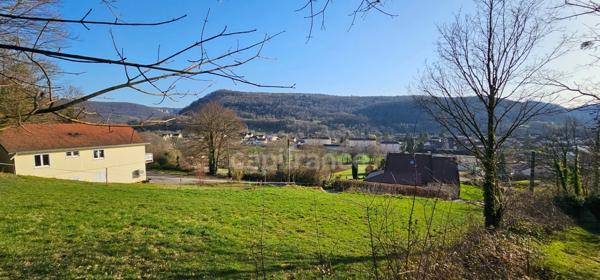 A vendre - Terrain à bâtir de 2000m2, vue panoramique - Calme, nature et exposition idéale en ARBOIS (39600)