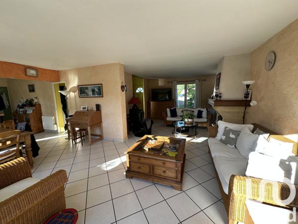 Maison à vendre 7 pièces 146 m² Savigny-le-Temple