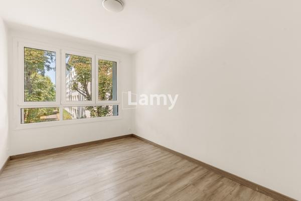 Appartement t4 avec cave. garage en sus (25k€)
