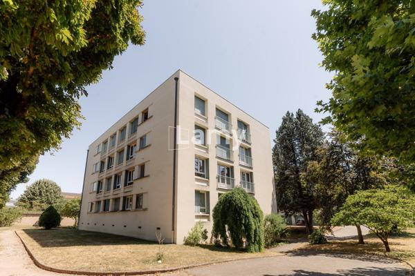 Appartement t4 avec cave. garage en sus (25k€)
