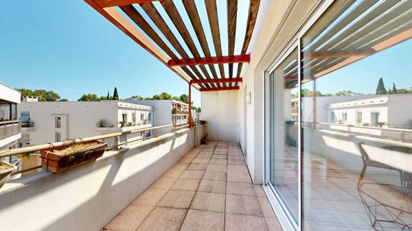 T2 49,75 m² Dernier étage Terrasse de près de 16 m² Garage fermé Montpellier Rondelet