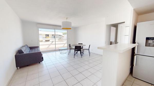 T2 49,75 m² Dernier étage Terrasse de près de 16 m² Garage fermé Montpellier Rondelet