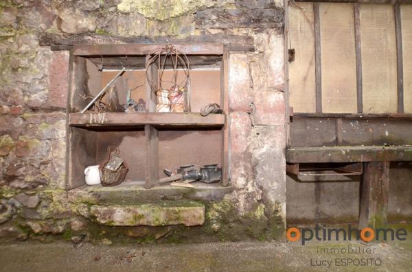 Propriété de 4 chambres au bord de la rivière à vendre