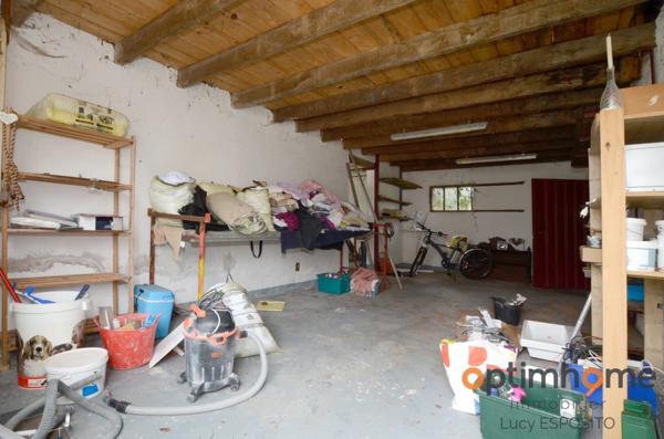 Propriété de 4 chambres au bord de la rivière à vendre