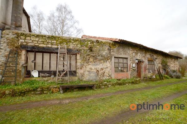 Propriété de 4 chambres au bord de la rivière à vendre