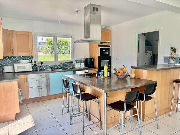 Vannes - Maison Familiale 8 Pièces - 216m2