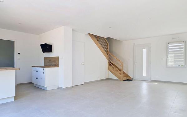 Maison à louer    4 pièces •  Guilers