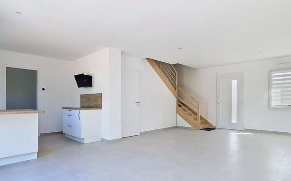 Maison à louer    4 pièces •  Guilers