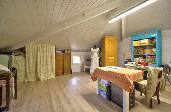 SAINT-PIERRE DE CLAIRAC - Propriété en pierres de 240m² habitables, 4 chambres, 1 grange de 265m² et 1 dépendance sur un parc arboré de 2.5 hectares