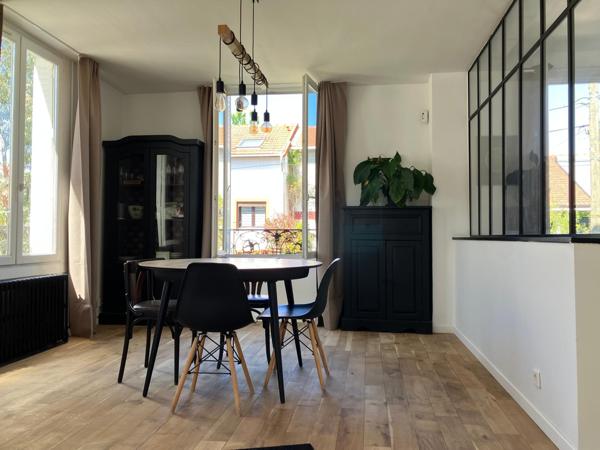 Rue calme, soleil, jardin, terrasse et dépendance