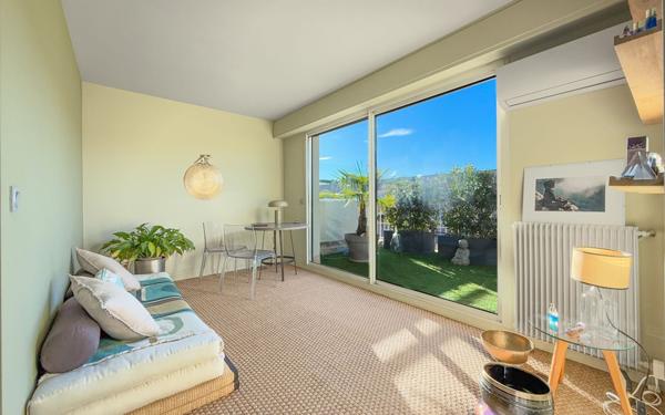 Appartement à vendre    3 pièces • 113 m2 Nice