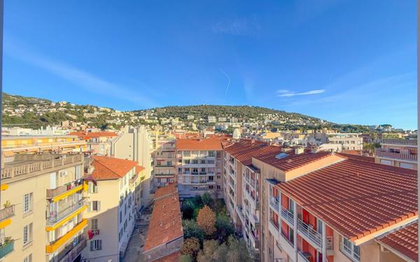 Appartement à vendre    3 pièces • 113 m2 Nice