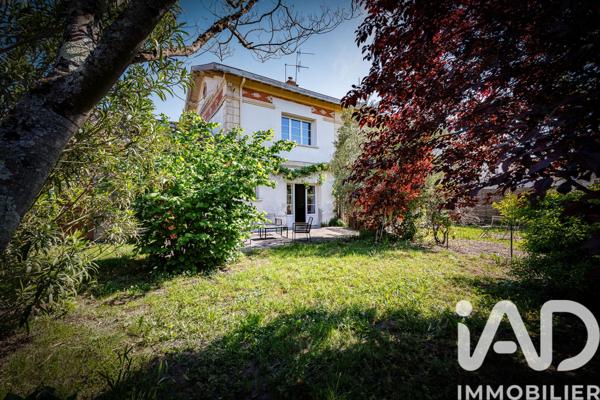 Maison à vendre 6 pièces 118 m² Blanquefort