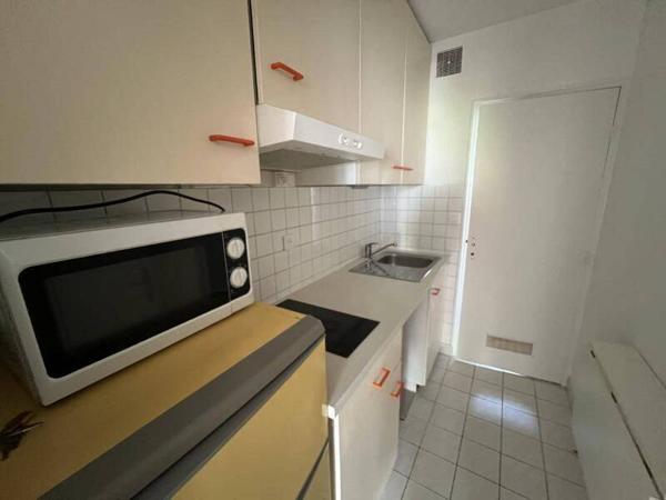 Appartement 1 pièce                                        - 44000 Nantes Réf : 11946