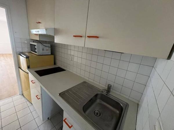 Appartement 1 pièce                                        - 44000 Nantes Réf : 11946