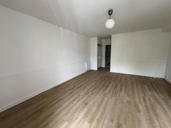 Appartement 1 pièce                                        - 44000 Nantes Réf : 11946