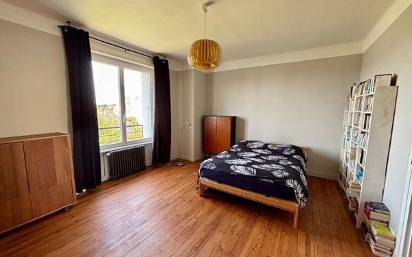 Maison à vendre    7 pièces •  Plouhinec