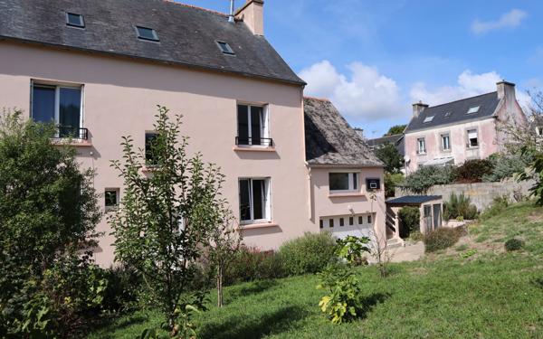 Maison à vendre    7 pièces •  Plouhinec