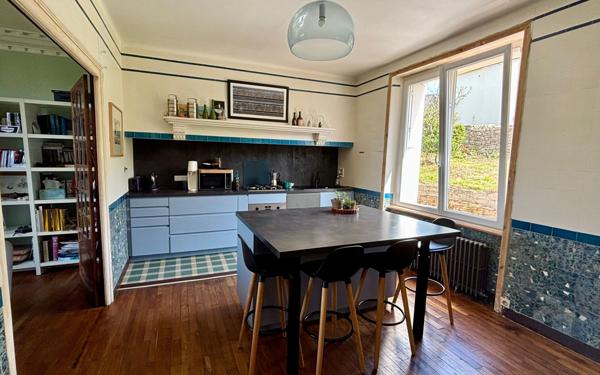 Maison à vendre    7 pièces •  Plouhinec