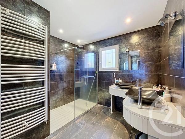 Maison à vendre  5 pièces - 164 m 2   SANSSAC L EGLISE  - 43