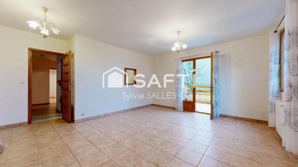 Deux habitations, vue panoramique, calme absolu