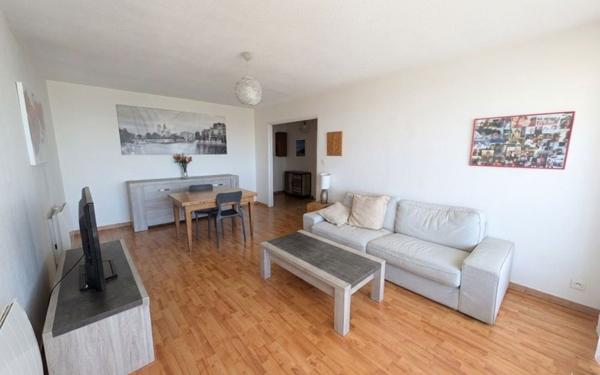 Appartement à vendre    4 pièces • 80,84 m2 Talence