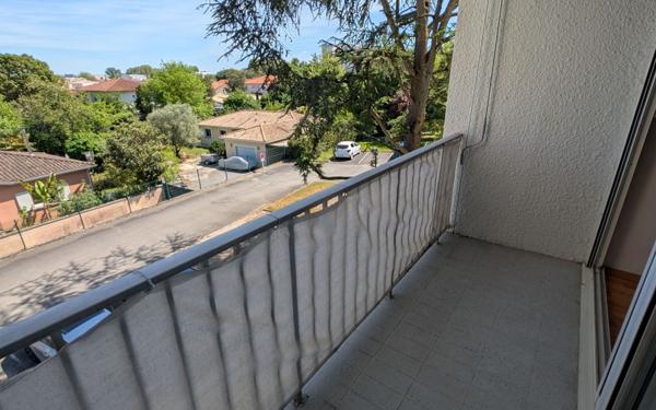 Appartement à vendre    4 pièces • 80,84 m2 Talence