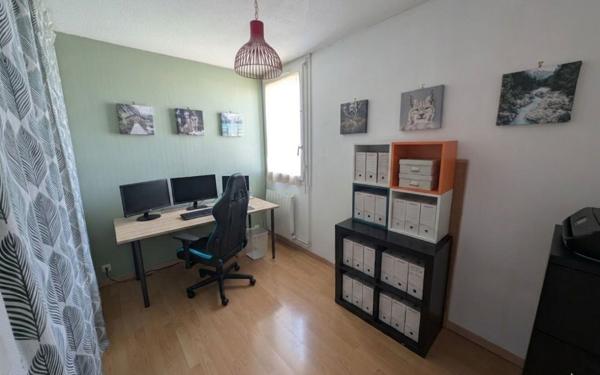 Appartement à vendre    4 pièces • 80,84 m2 Talence