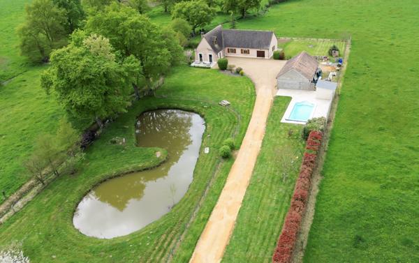 Mézeray (72270) PROPRIÉTÉ 170M2 - 5 CHAMBRES ET PISCINE