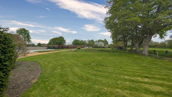 Mézeray (72270) PROPRIÉTÉ 170M2 - 5 CHAMBRES ET PISCINE