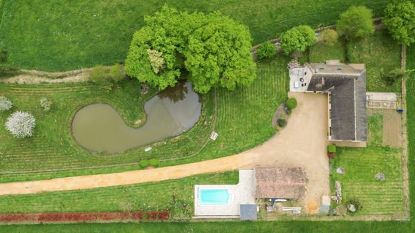 Mézeray (72270) PROPRIÉTÉ 170M2 - 5 CHAMBRES ET PISCINE