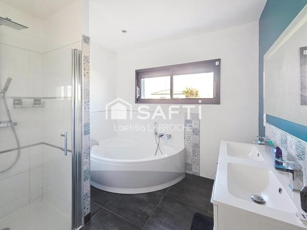 Maison contemporaine 125m² sur terrain clos de 1587m²