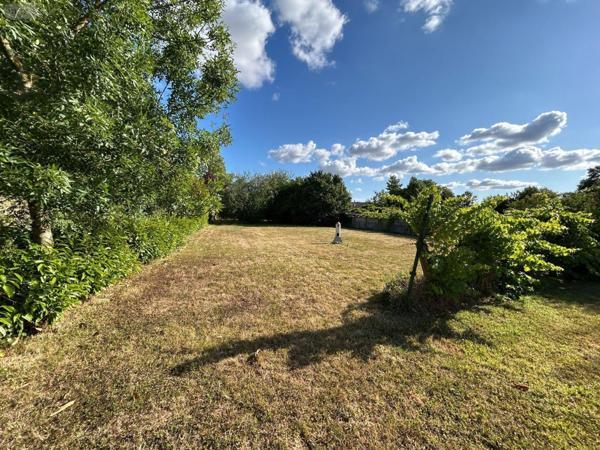 Terrain à Batir à vendre à Mauges-sur-Loire dans le Maine-et-Loire (49620), ref : 12516/1222